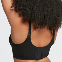 SOUTIEN-GORGE DE COMPRESSION CACHANT LES BOULETS DE GRAISSE